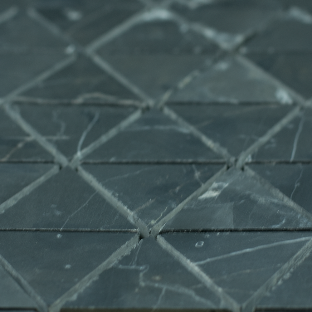 Mosaic Triangle Toros Black