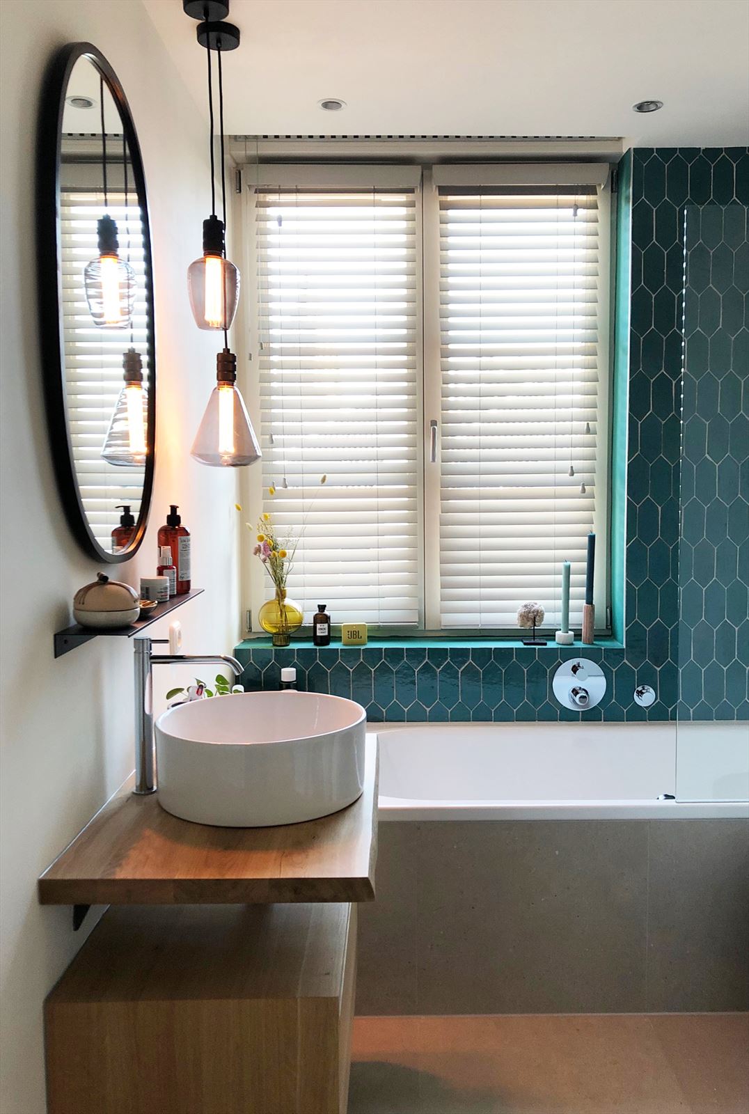 Platta Atlas Petrol Art Deco