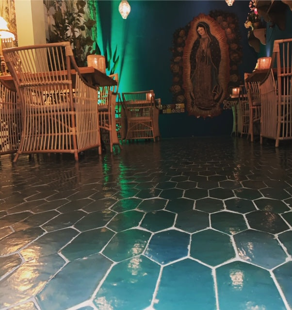 Platta Atlas Petrol Art Deco