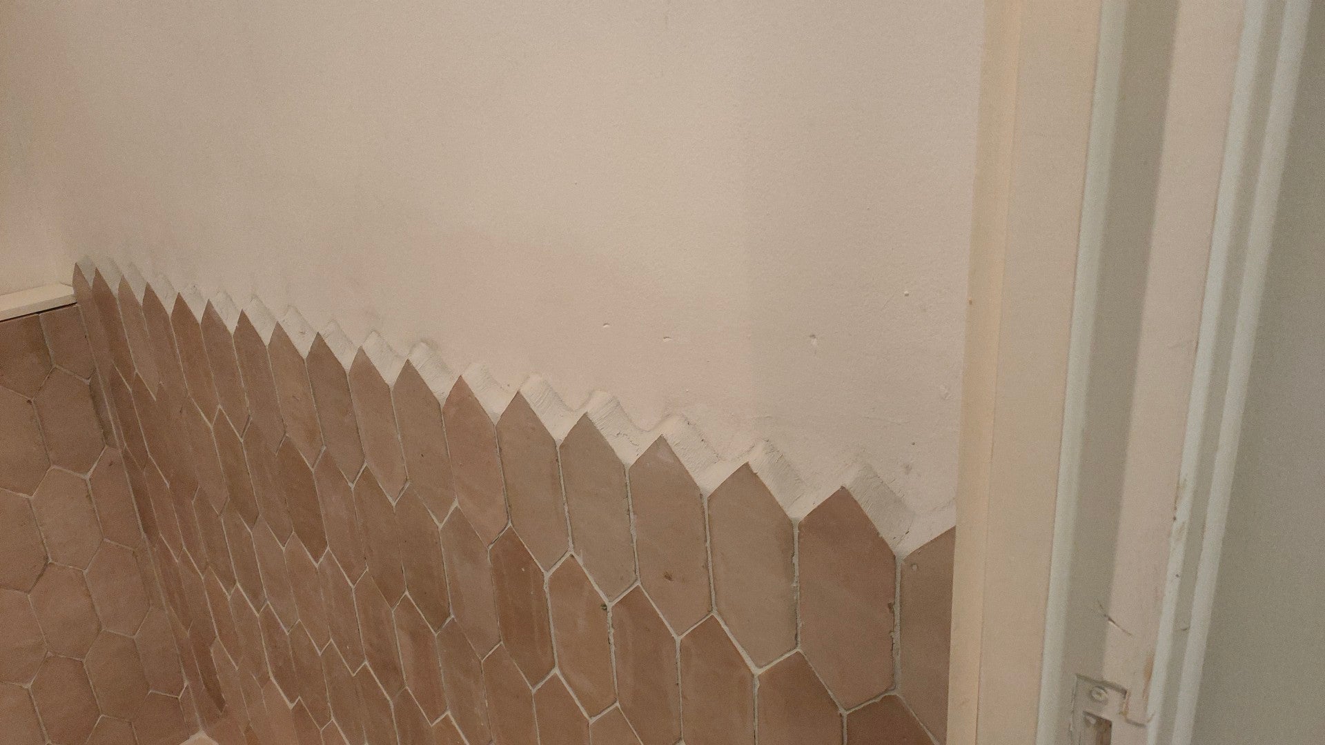 Platta Gris Rose Art Deco