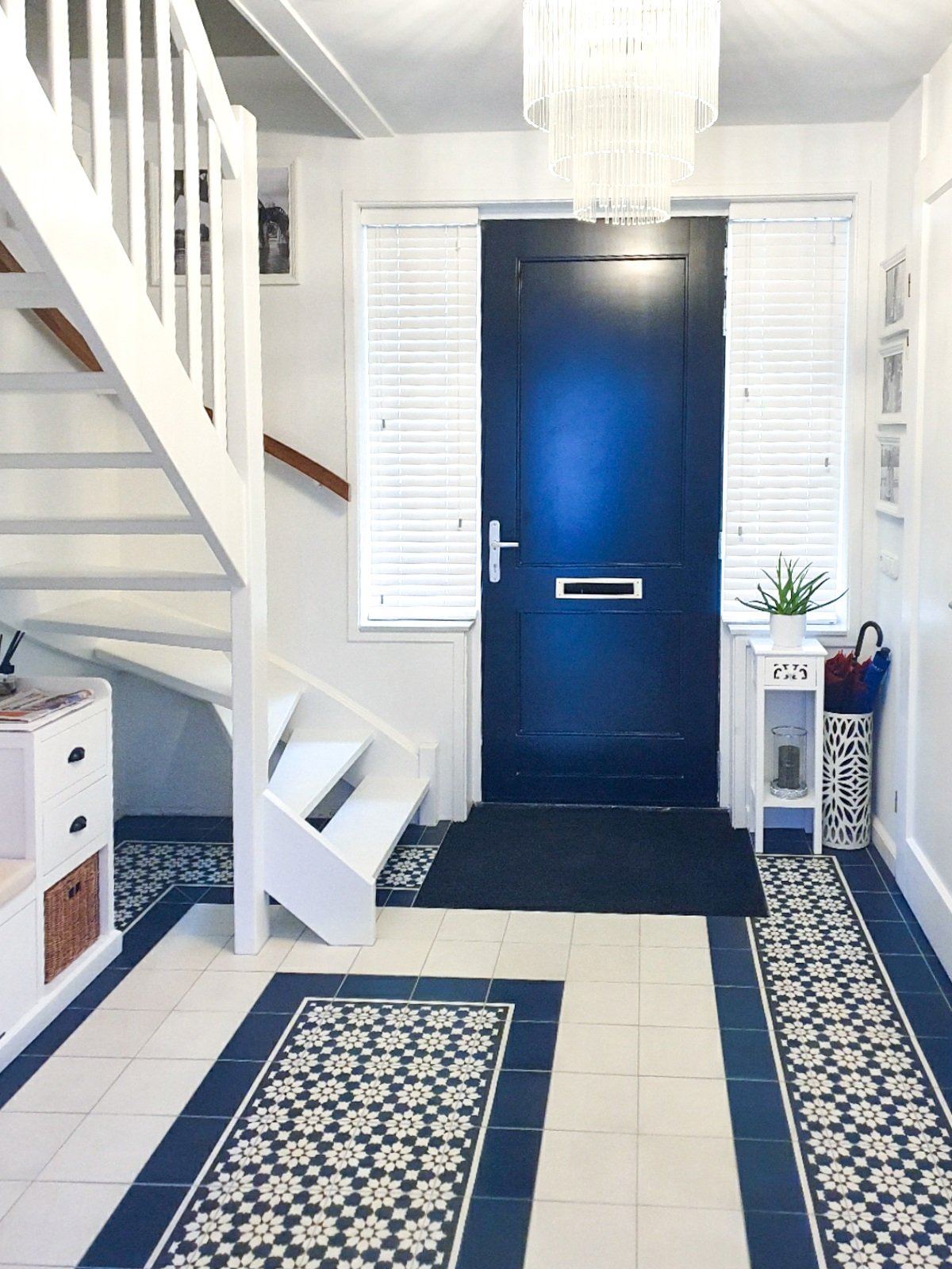 Azule 11 Corner Egal