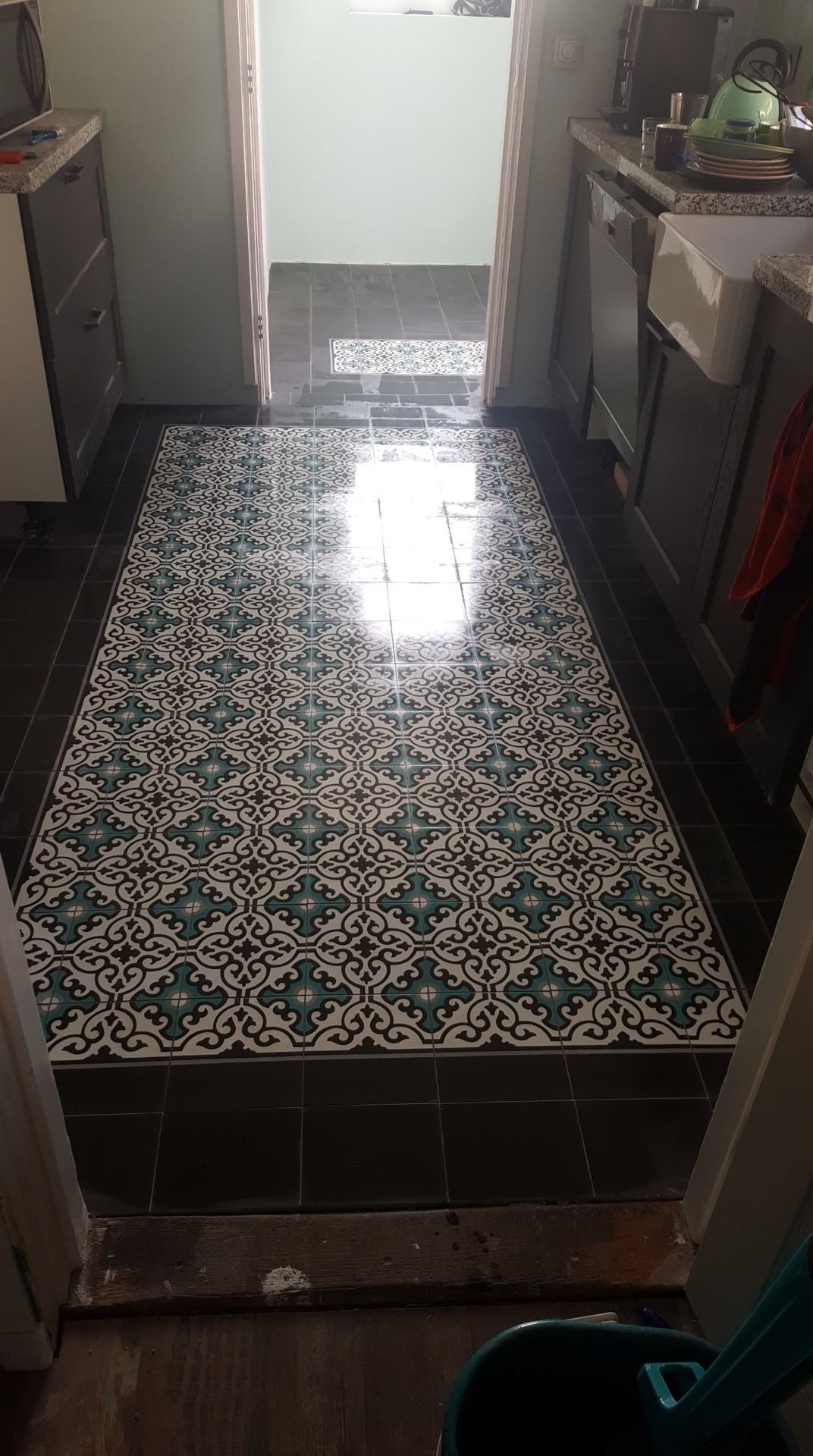 Azule 12 Border