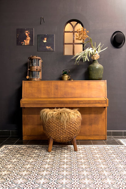 Gris 18 Border
