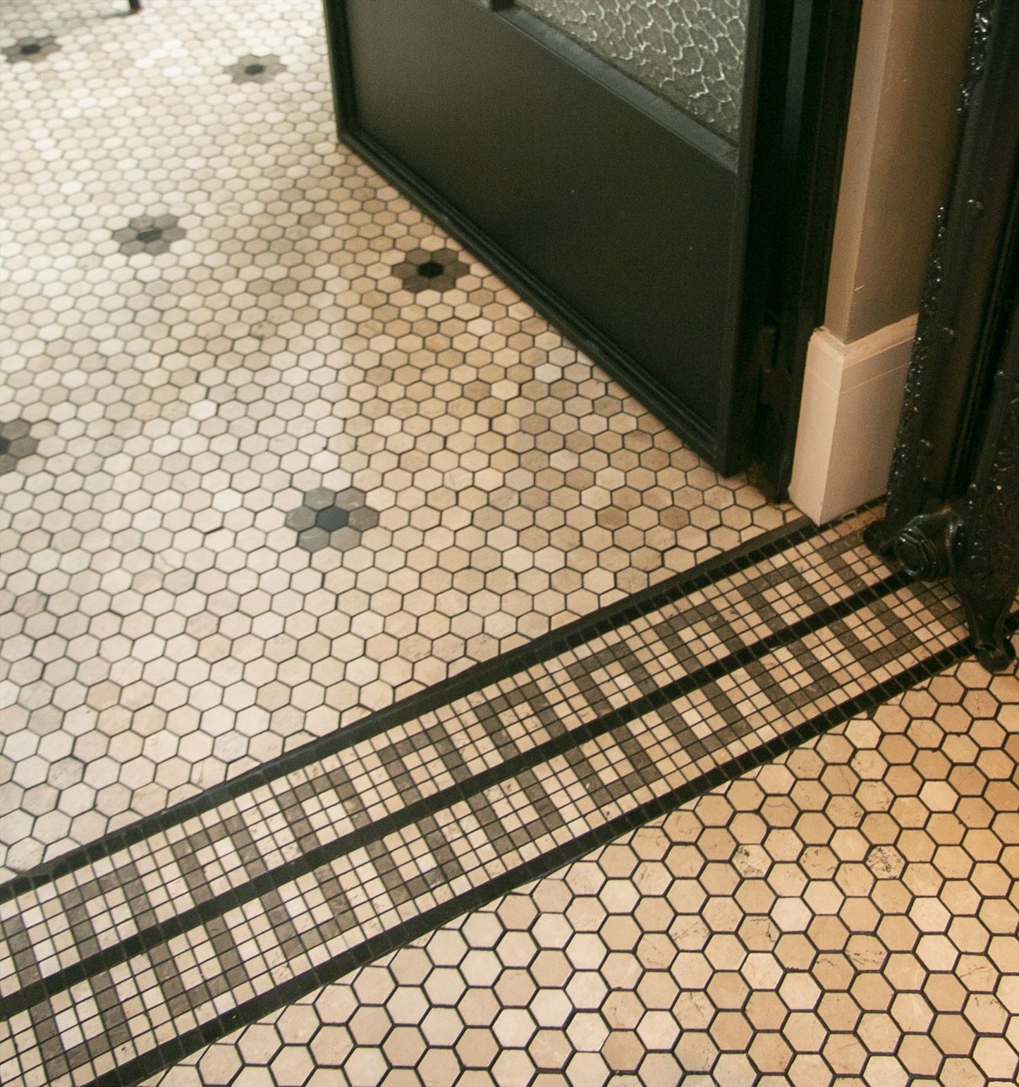 Mosaic Border Half Pattern Bottocino