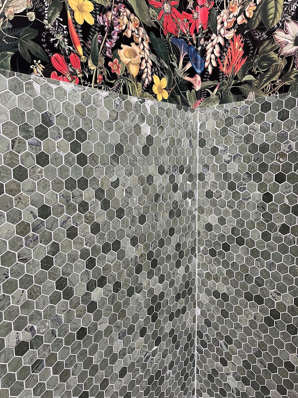 Mosaic Hexagon Plain Green Light